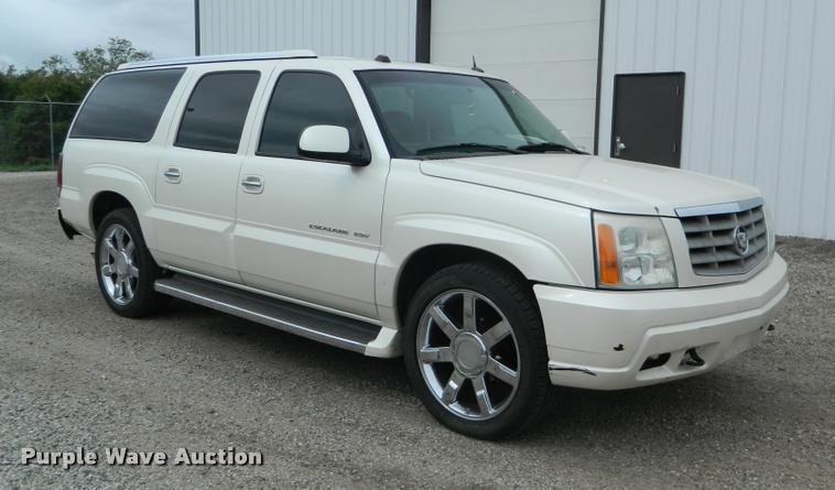 image for item DB1123 2005 Cadillac Escalade ESV SUV