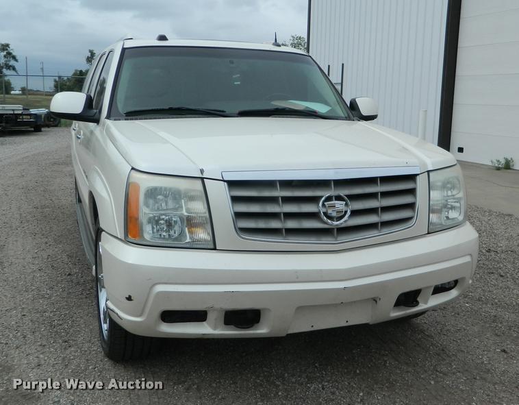 image for item DB1123 2005 Cadillac Escalade ESV SUV