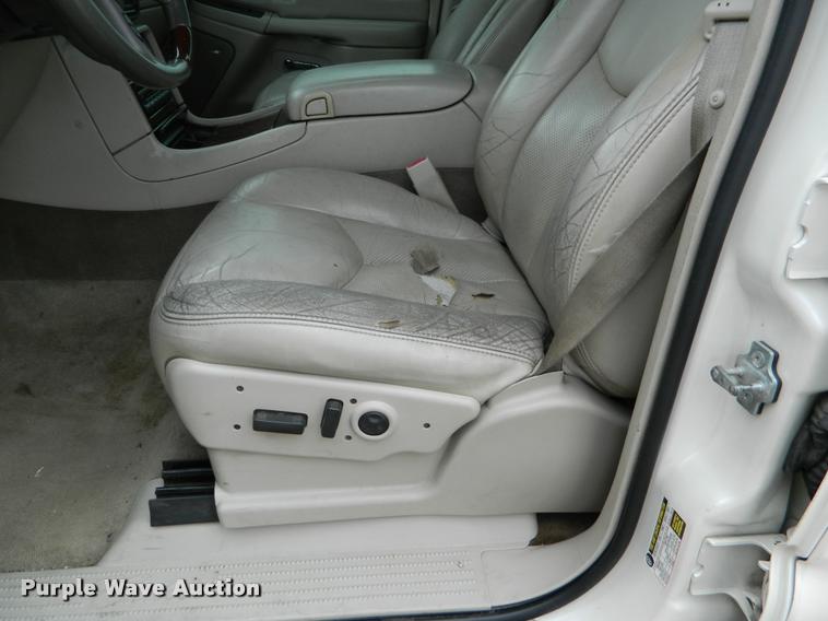 image for item DB1123 2005 Cadillac Escalade ESV SUV