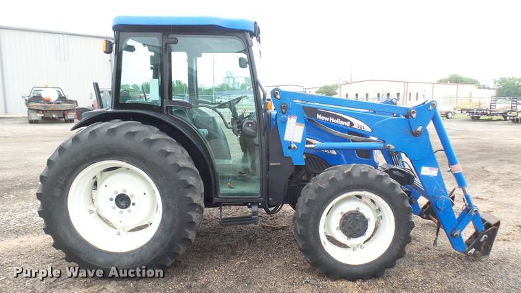 image for item DB3333 2005 New Holland TN70DA MFWD tractor