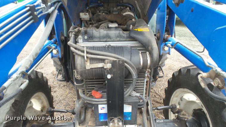 image for item DB3333 2005 New Holland TN70DA MFWD tractor