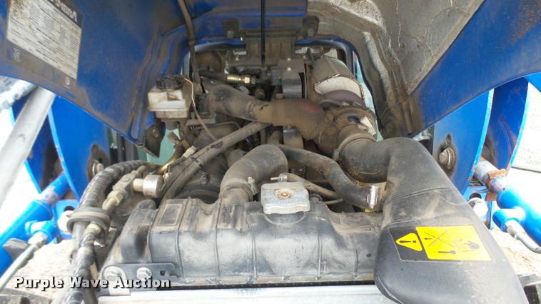 image for item DB3333 2005 New Holland TN70DA MFWD tractor