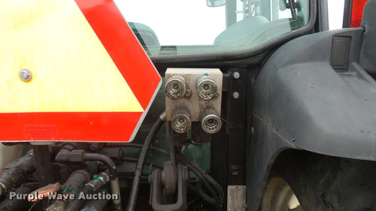 image for item DB3333 2005 New Holland TN70DA MFWD tractor