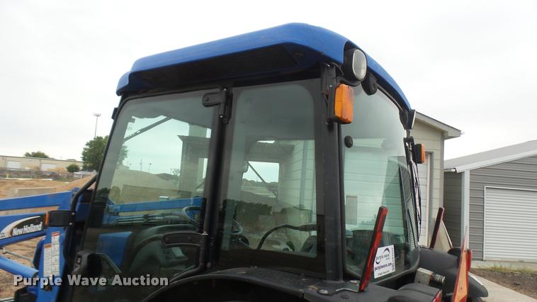 image for item DB3333 2005 New Holland TN70DA MFWD tractor