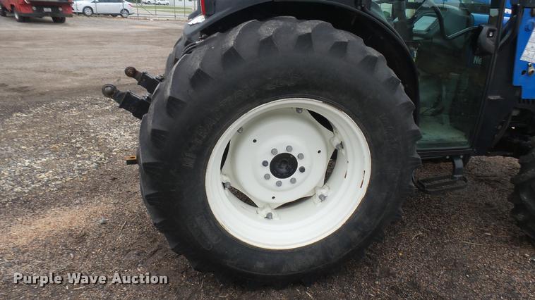 image for item DB3333 2005 New Holland TN70DA MFWD tractor