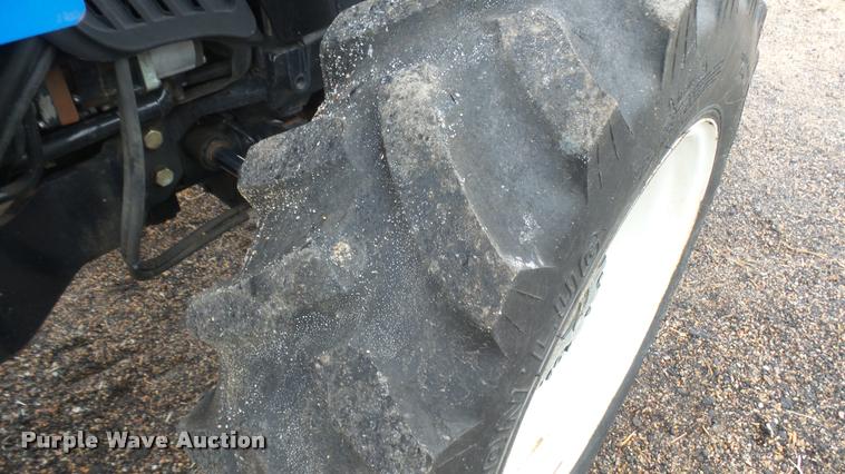 image for item DB3333 2005 New Holland TN70DA MFWD tractor