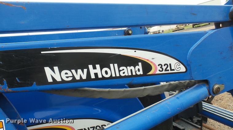 image for item DB3333 2005 New Holland TN70DA MFWD tractor