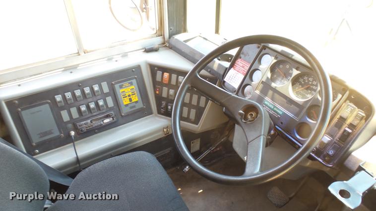 image for item DB3354 2002 Freightliner FS65 Thomas school bus