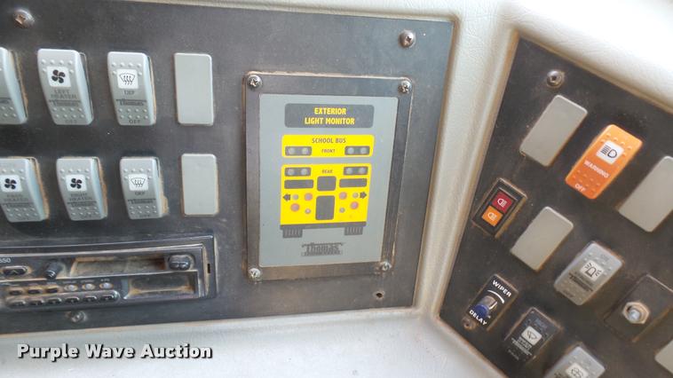 image for item DB3354 2002 Freightliner FS65 Thomas school bus