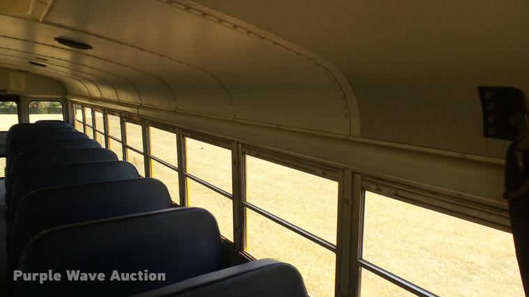 image for item DB3354 2002 Freightliner FS65 Thomas school bus