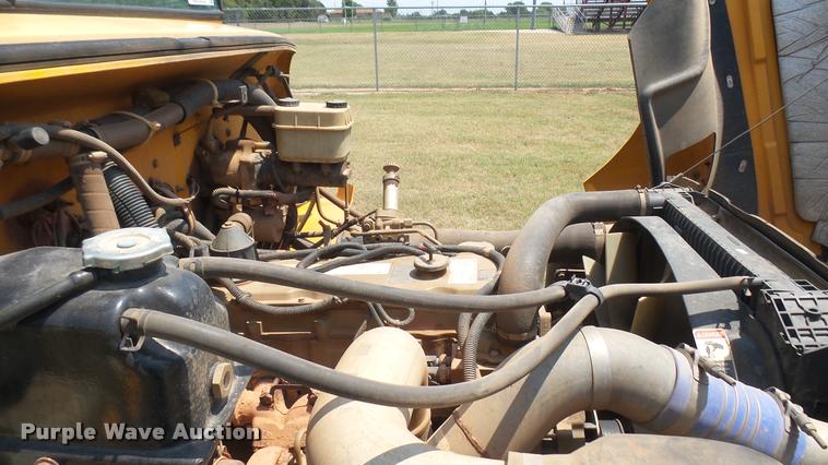 image for item DB3354 2002 Freightliner FS65 Thomas school bus