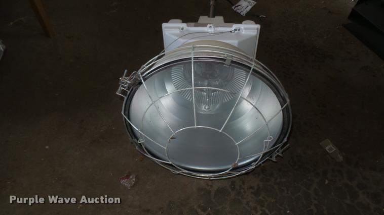 image for item DB3355 Approximately 70 bay lights