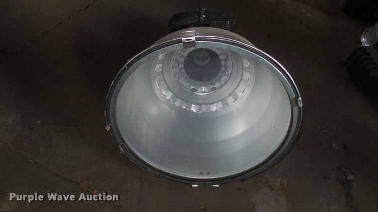 image for item DB3355 Approximately 70 bay lights