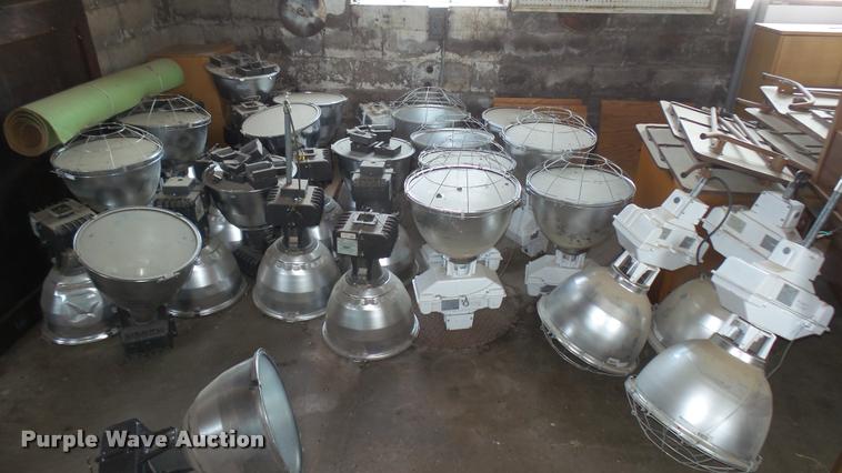 image for item DB3355 Approximately 70 bay lights