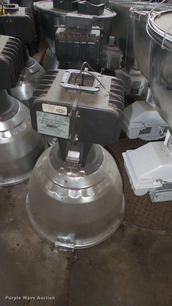 image for item DB3355 Approximately 70 bay lights