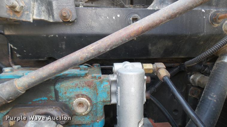 image for item DB3358 2001 International 9400i semi truck