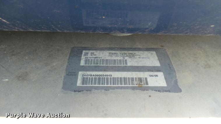 image for item DB3358 2001 International 9400i semi truck