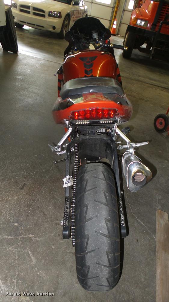 image for item DB3362 2004 Suzuki GSX-R600K4 motorcycle