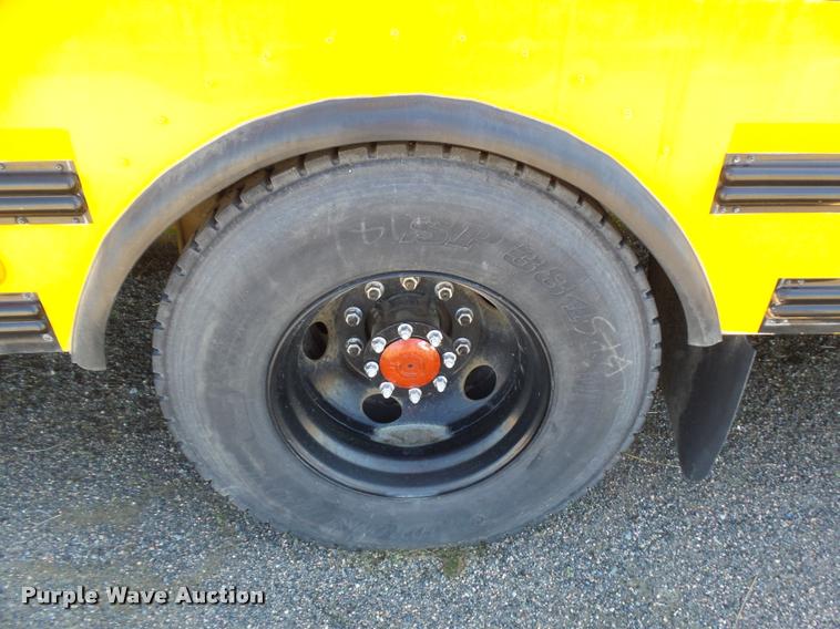 image for item DB6238 2003 Freightliner FS65 Thomas school bus