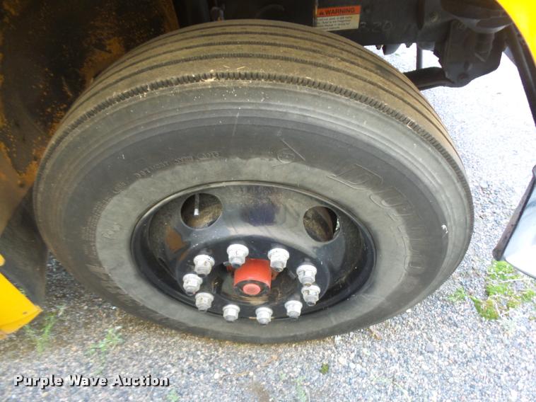 image for item DB6238 2003 Freightliner FS65 Thomas school bus