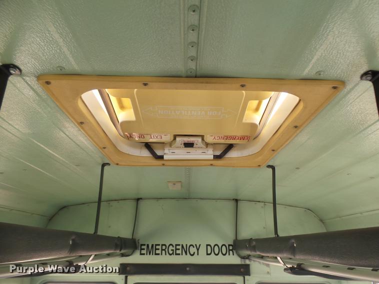 image for item DB6239 1991 International 3800 school bus