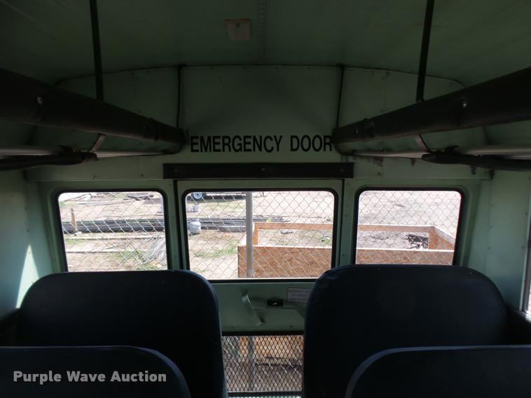 image for item DB6239 1991 International 3800 school bus