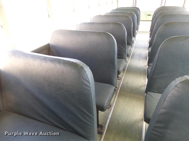 image for item DB6239 1991 International 3800 school bus