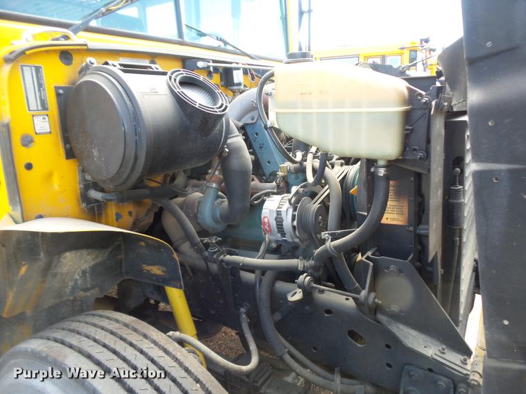 image for item DB6239 1991 International 3800 school bus