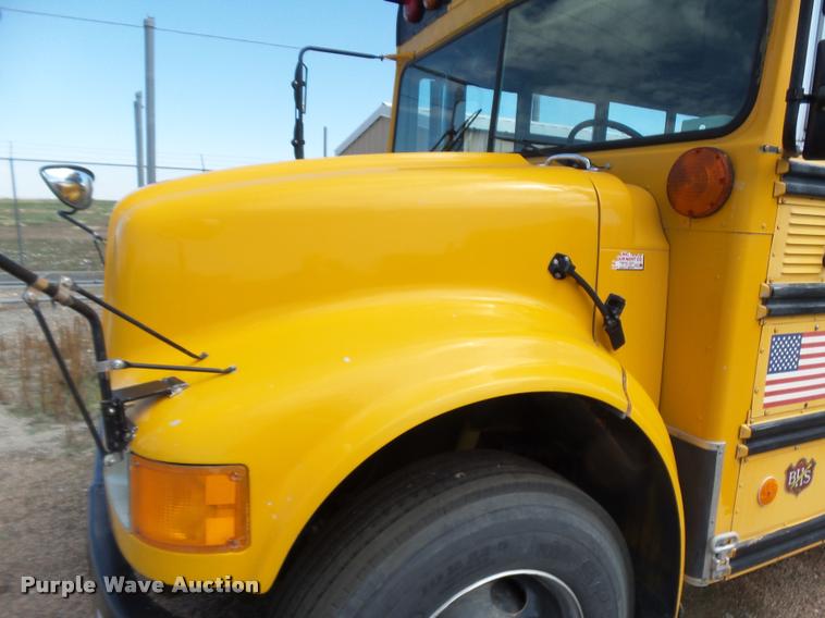 image for item DB6239 1991 International 3800 school bus