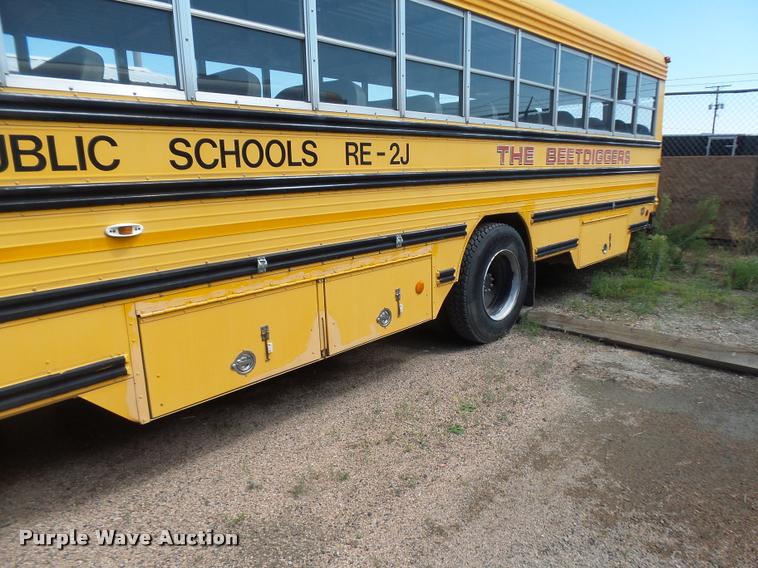image for item DB6239 1991 International 3800 school bus