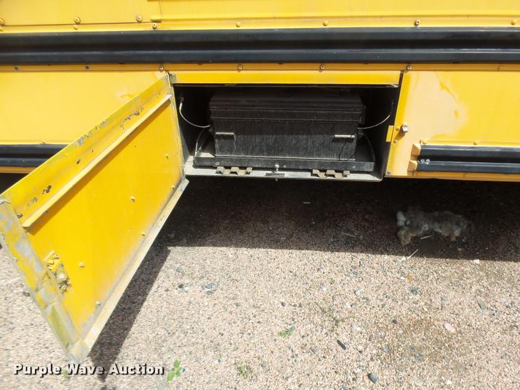 image for item DB6239 1991 International 3800 school bus