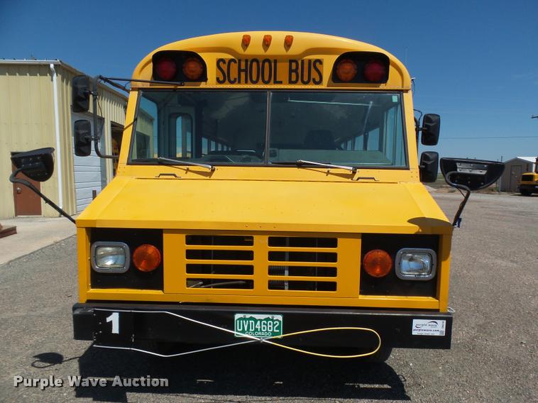 image for item DB6240 2000 Workhorse P30 Blue Bird school bus