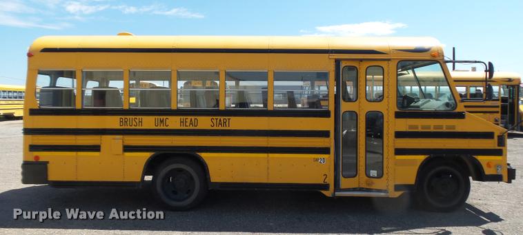 image for item DB6240 2000 Workhorse P30 Blue Bird school bus