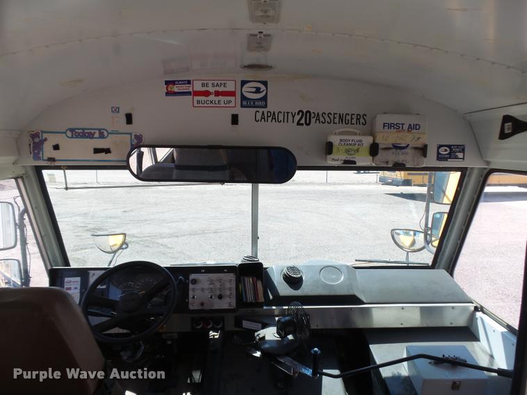 image for item DB6240 2000 Workhorse P30 Blue Bird school bus