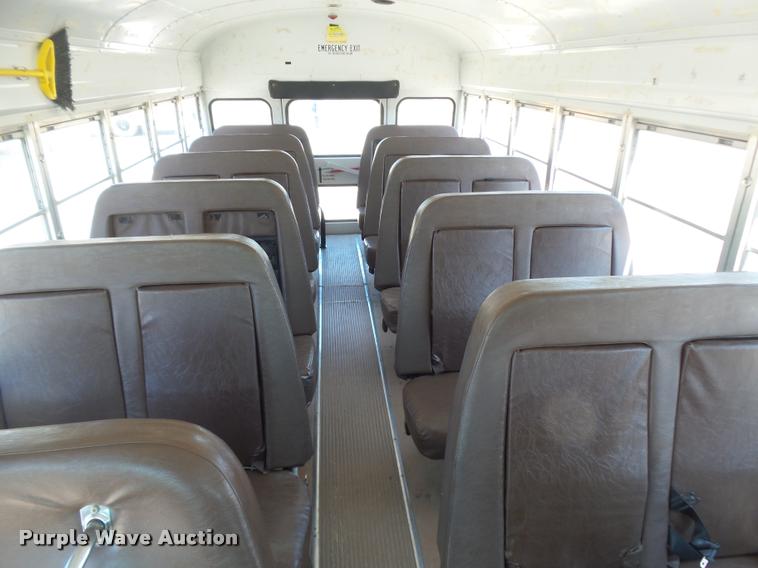 image for item DB6240 2000 Workhorse P30 Blue Bird school bus