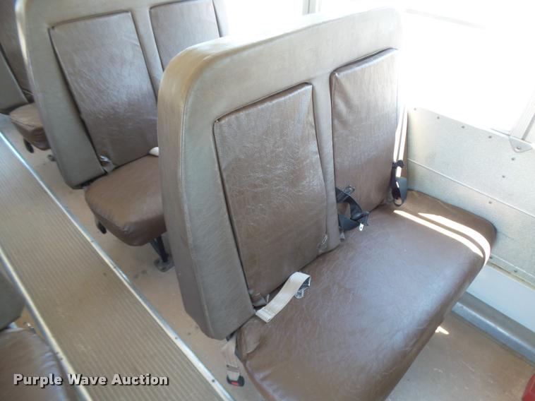 image for item DB6240 2000 Workhorse P30 Blue Bird school bus