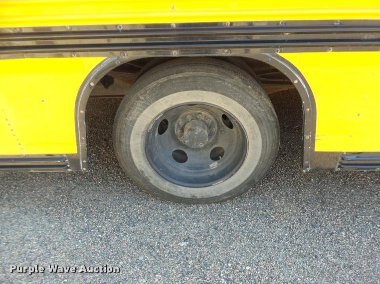 image for item DB6240 2000 Workhorse P30 Blue Bird school bus