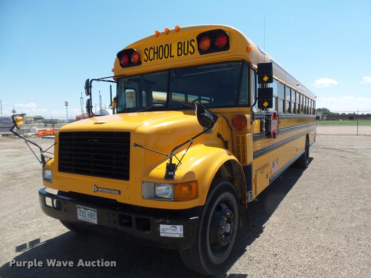 image for item DB6241 2001 International 3800 school bus