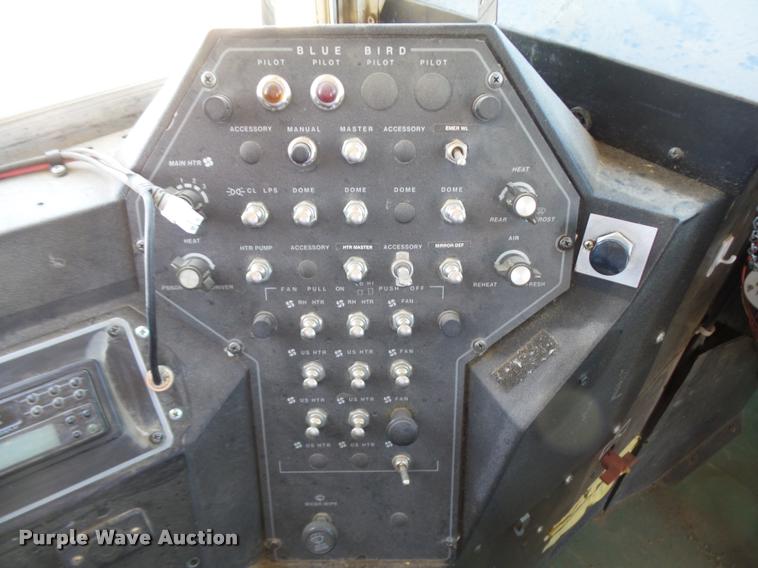 image for item DB6241 2001 International 3800 school bus