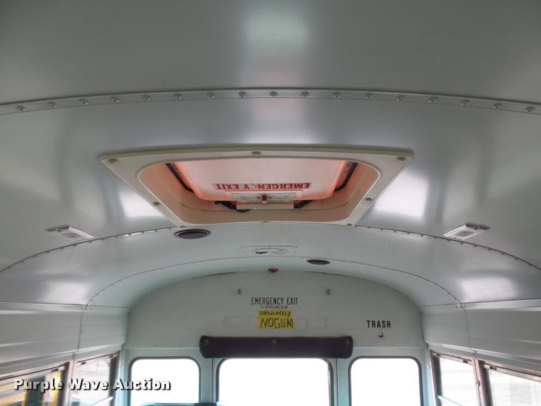 image for item DB6241 2001 International 3800 school bus