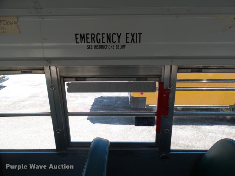 image for item DB6241 2001 International 3800 school bus
