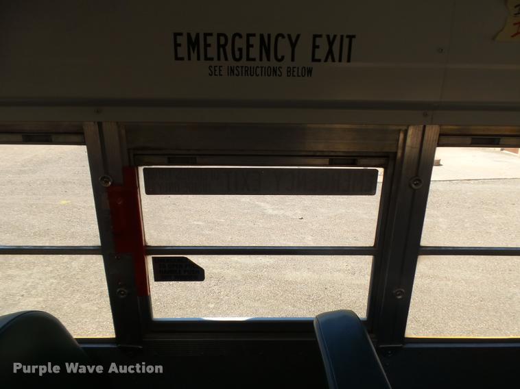 image for item DB6241 2001 International 3800 school bus