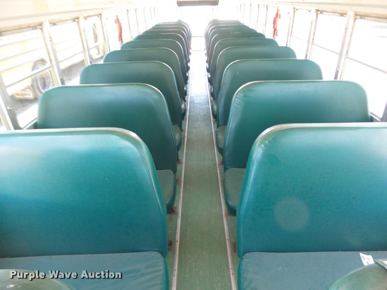 image for item DB6241 2001 International 3800 school bus