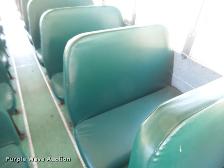 image for item DB6241 2001 International 3800 school bus