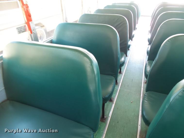 image for item DB6241 2001 International 3800 school bus