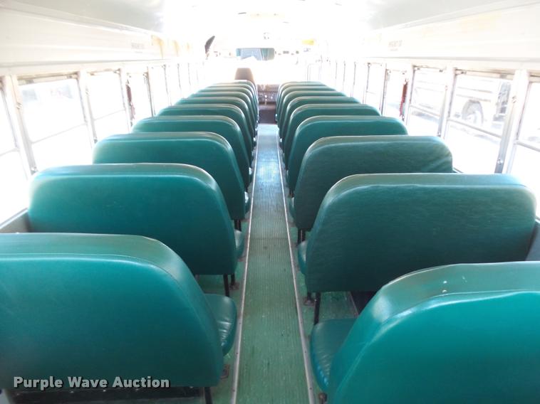 image for item DB6241 2001 International 3800 school bus