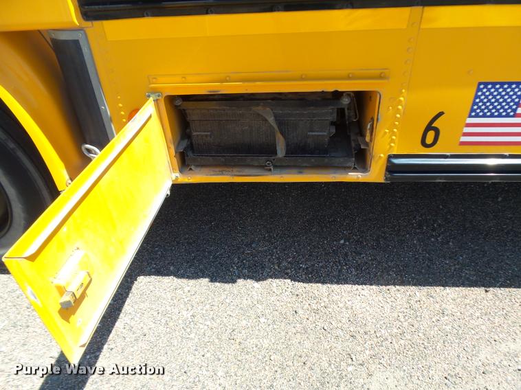 image for item DB6241 2001 International 3800 school bus