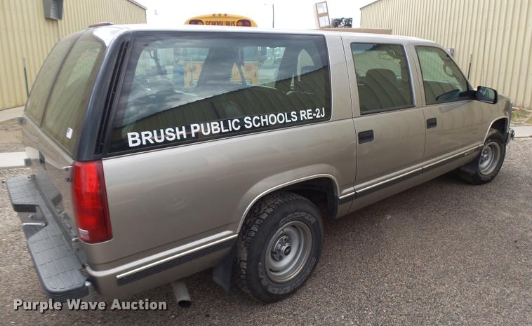 image for item DB6243 1999 Chevrolet Suburban C1500 SUV
