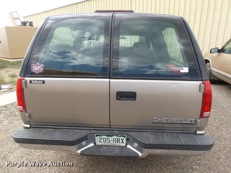 image for item DB6243 1999 Chevrolet Suburban C1500 SUV