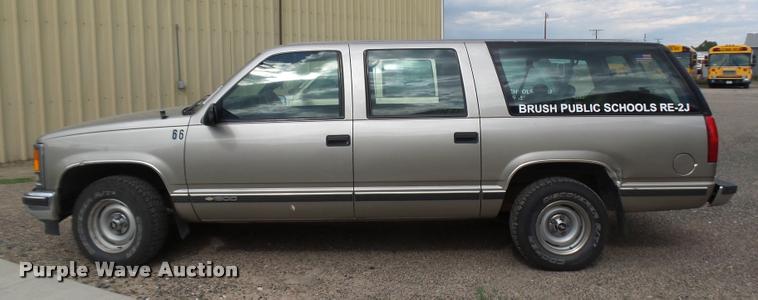 image for item DB6243 1999 Chevrolet Suburban C1500 SUV
